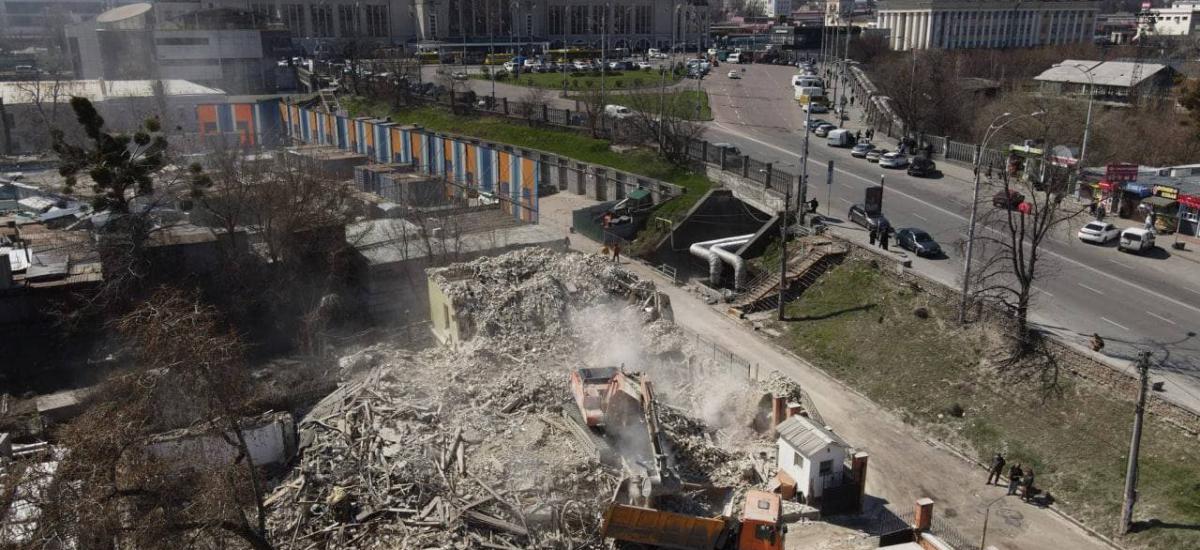 В Киеве снесли очередное историческое здание