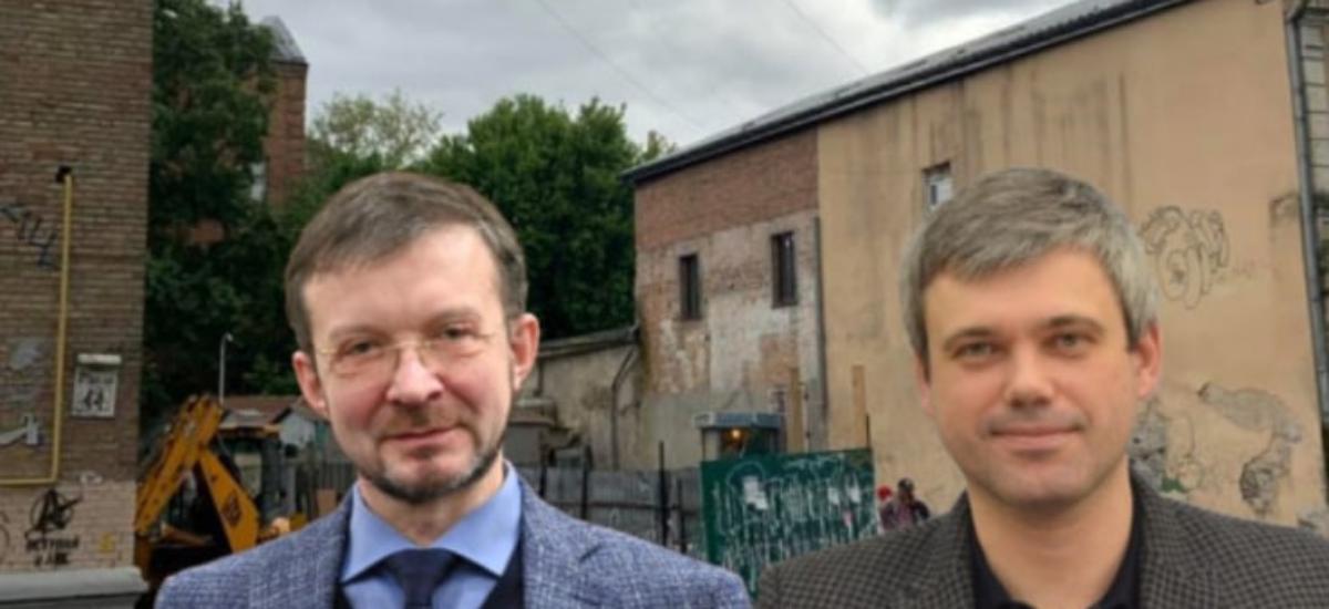 Петр Оленич продолжает уничтожать Киев