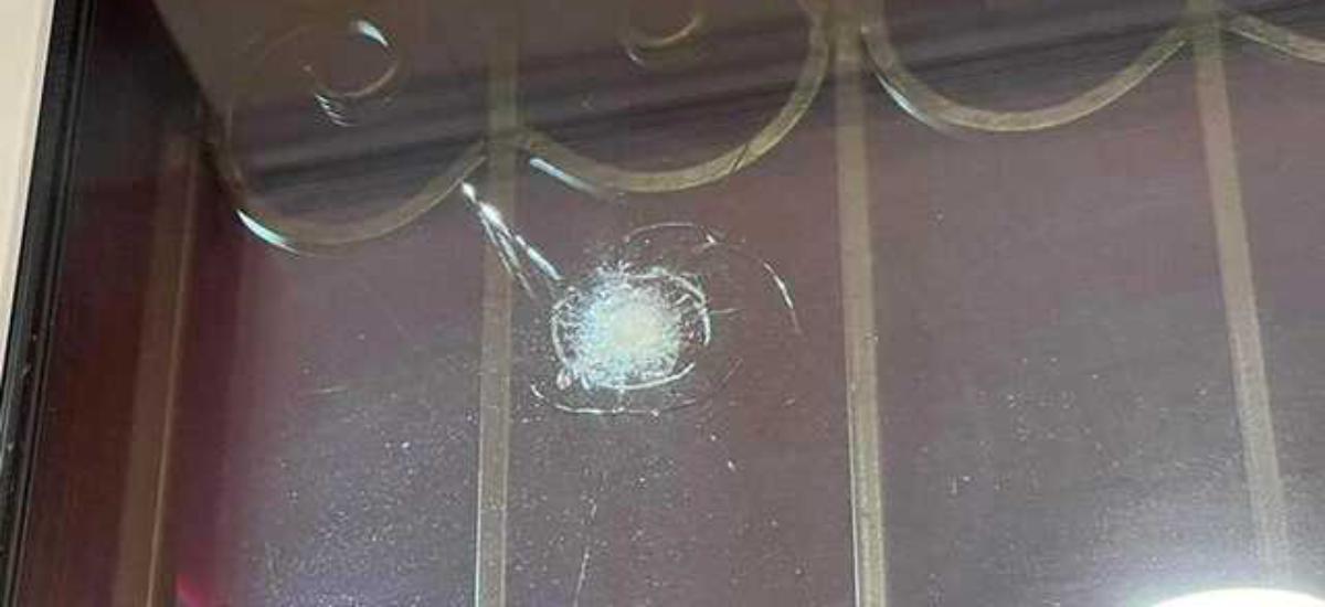 Обстріл вікна редакції "Гордон": поліція розпочала провадження