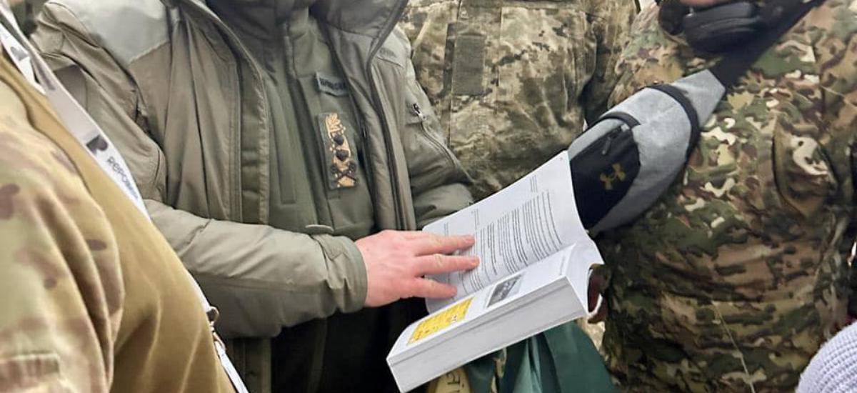 Командувач Медичних сил ЗС України зустрів військових медиків, які повернулися зі Швеції, де перебували в рамках проєкту “оновлення” - “REPOWER”