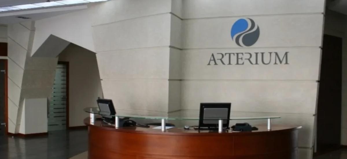 Суд арештував статутний капітал компанії Жеваго на вимогу кредитора