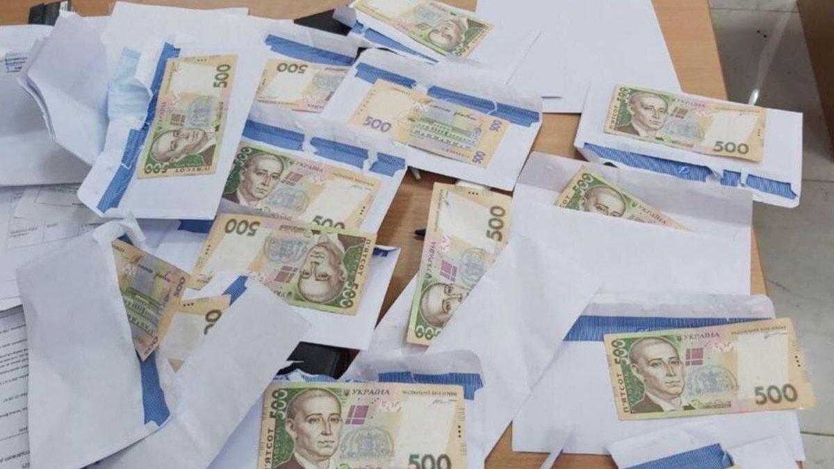 Кандидат от Єдності пойманый на подкупе - Олег Иванов шел по Шевченковскому району