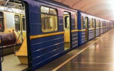 Полный локдаун. В Киеве закроют метро и остановят транспорт?