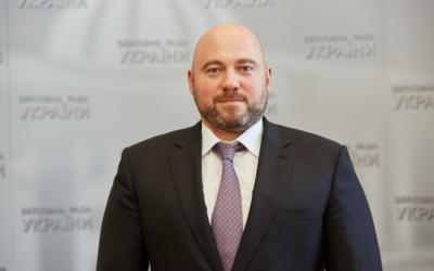 Столар безпроблемно відмиває гроші на підконтрольних йому столичних будівельних компаніях