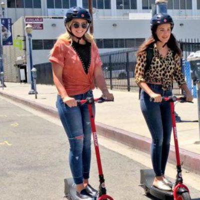 Какие знаменитости выбирают электросамокат?