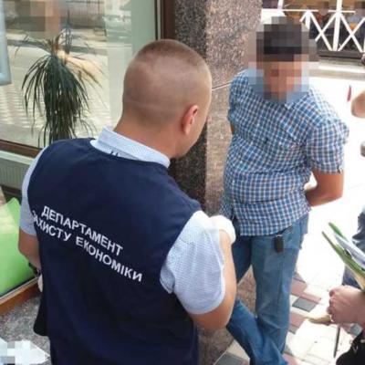 У Кропивницькому інспектора ДАБІ звільнили від покарання за хабарництво, а справу закрили за строком давності