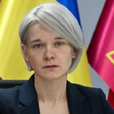 Безрукова звільнила всіх хто заважав їй підписувати корупційні контракти!